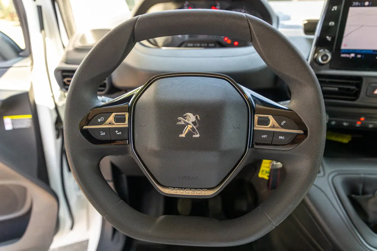 1.2 PureTech Premium Airco I Cruise I Android I CarPlay I Parkeersensoren I Navigatie I NAP I NL Auto I 1e Eig