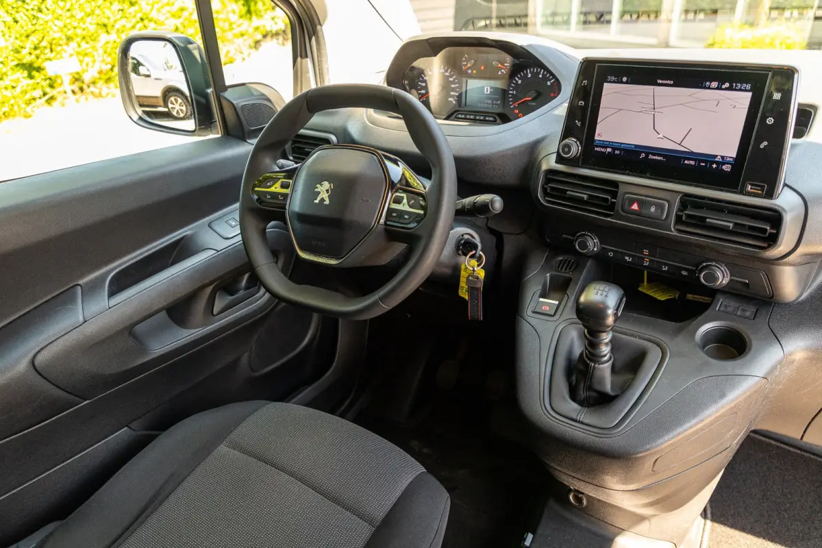 1.2 PureTech Premium Airco I Cruise I Android I CarPlay I Parkeersensoren I Navigatie I NAP I NL Auto I 1e Eig