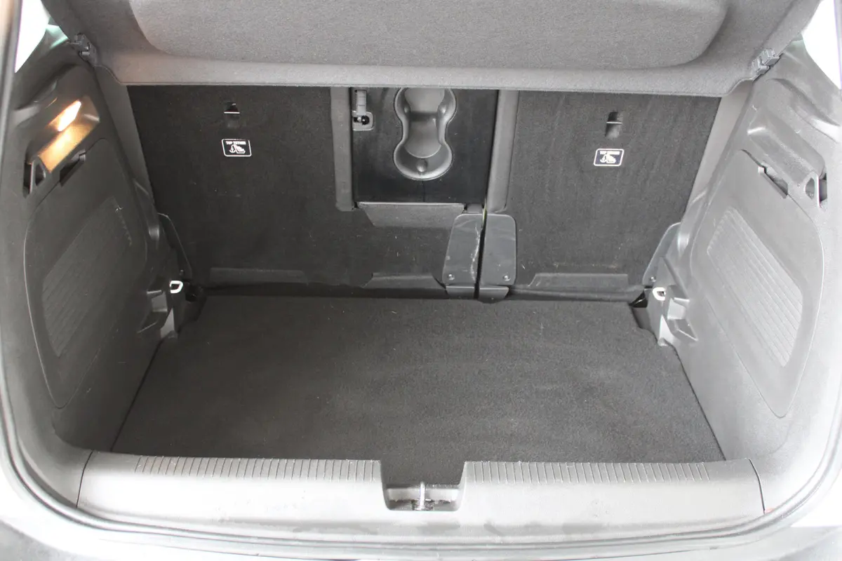 1.2 Turbo Innovation | Navigatie | Achteruitrijcamera | Dodehoek-detectie | Climate control |
