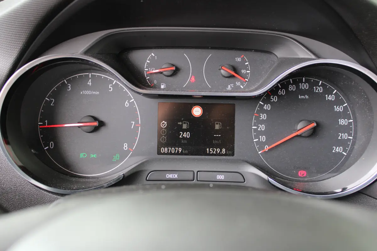 1.2 Turbo Innovation | Navigatie | Achteruitrijcamera | Dodehoek-detectie | Climate control |
