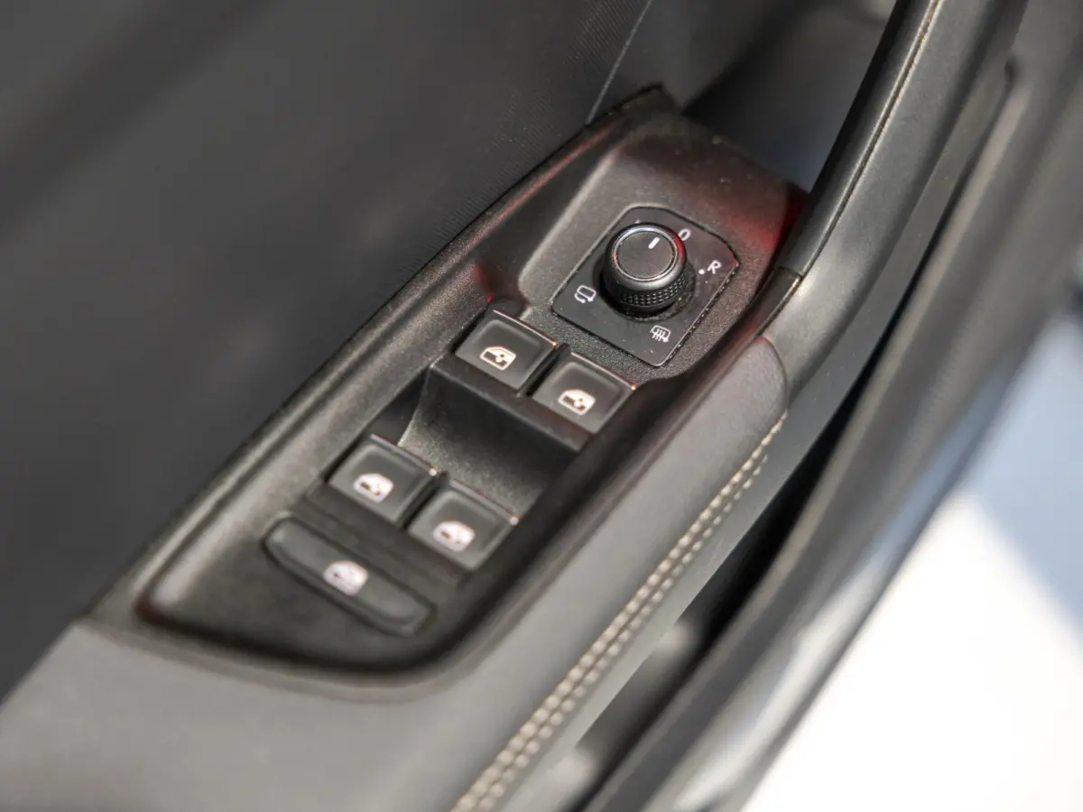 40 TFSI edition one 200 pk / Bang & Olufsen / Stoelverwarming / Lederen bekleding / Apple carplay / Airco