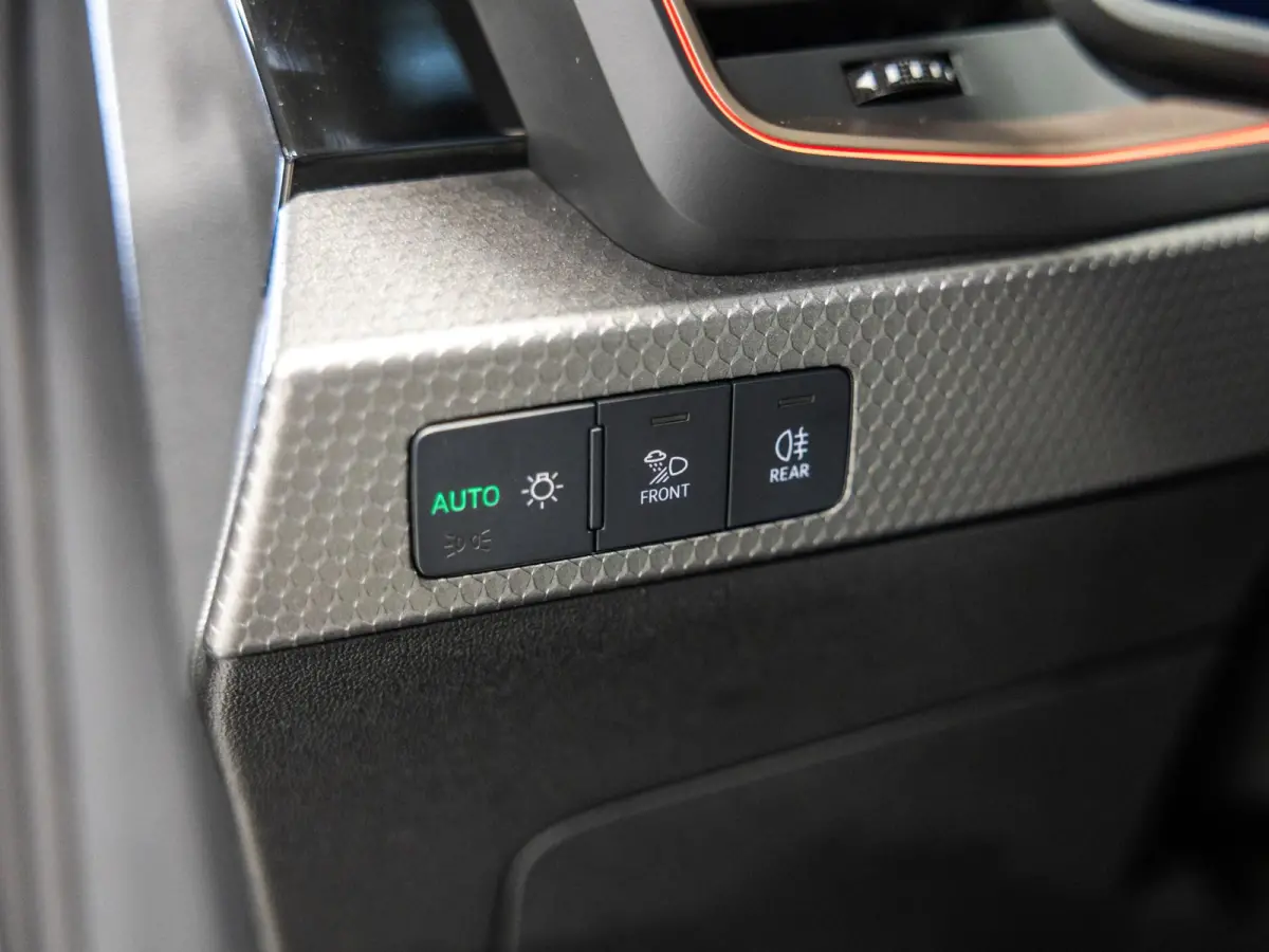 40 TFSI edition one 200 pk / Bang & Olufsen / Stoelverwarming / Lederen bekleding / Apple carplay / Airco