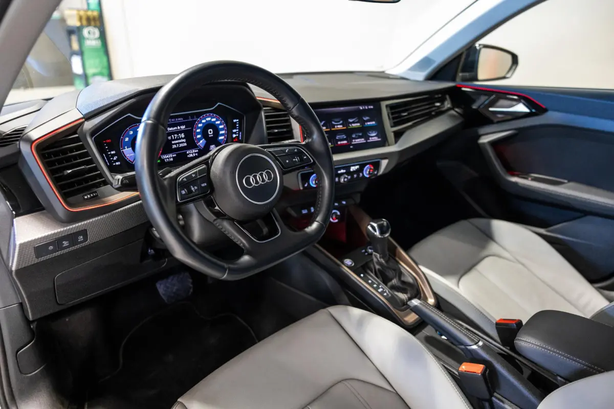 40 TFSI edition one 200 pk / Bang & Olufsen / Stoelverwarming / Lederen bekleding / Apple carplay / Airco