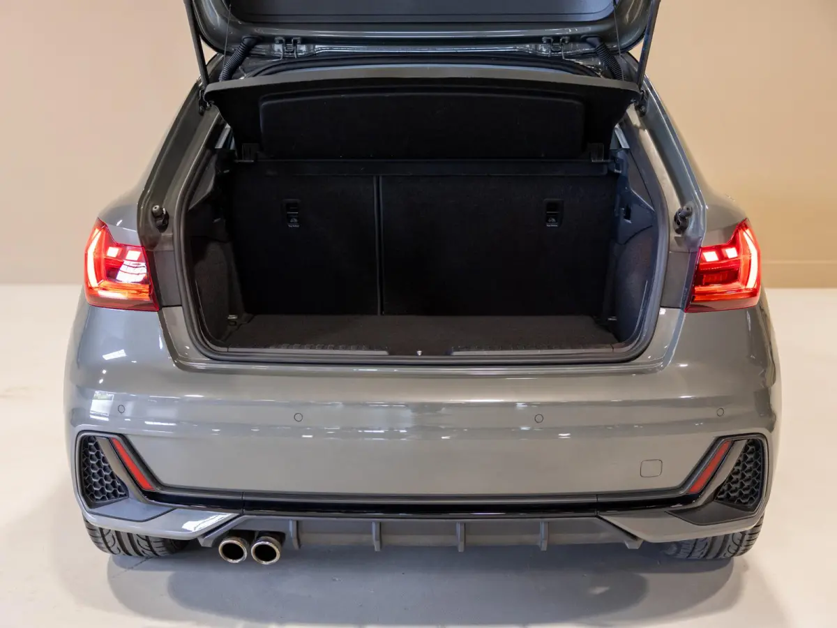 40 TFSI edition one 200 pk / Bang & Olufsen / Stoelverwarming / Lederen bekleding / Apple carplay / Airco