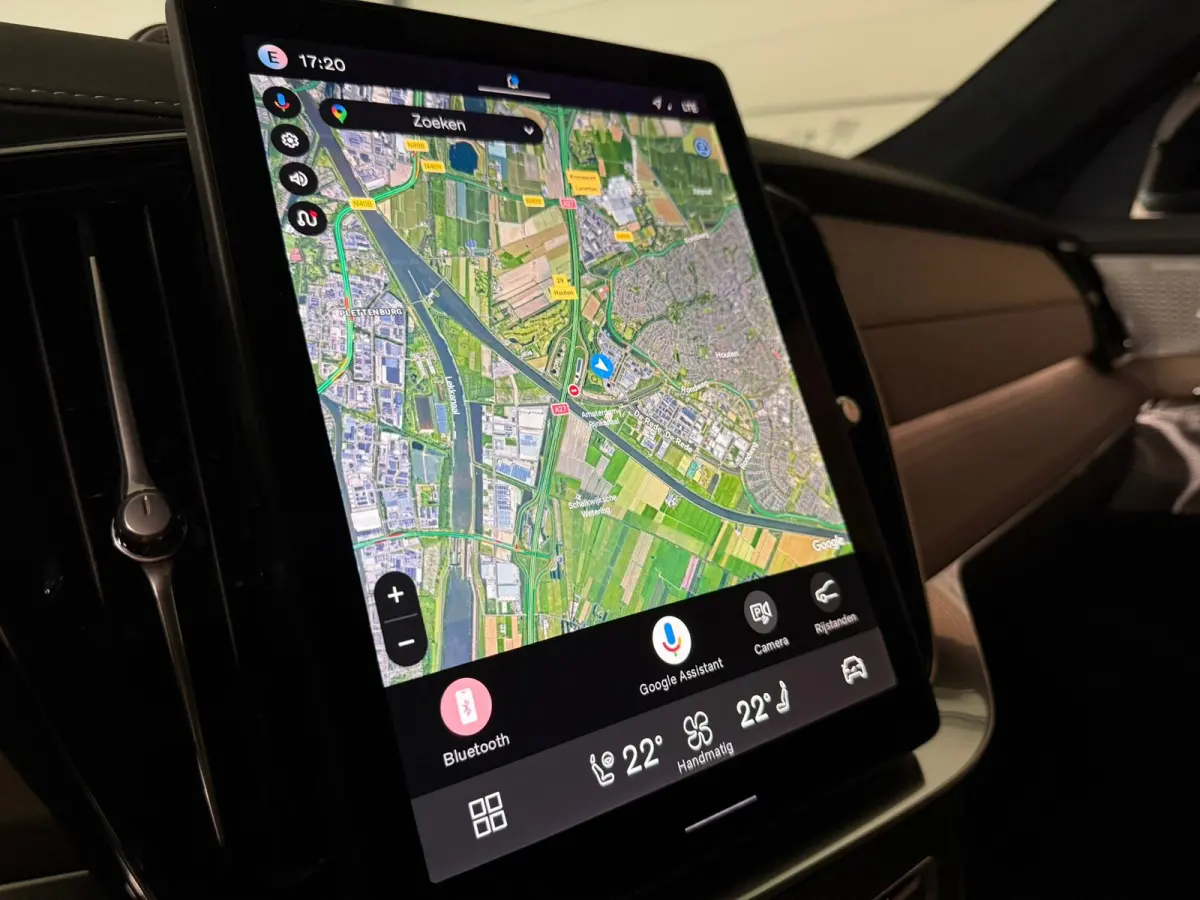 T8 AWD Recharge Ultra Executive Edit. | Full Option! | Bowers & Wilkins | Luchtvering | Stoelventilatie | Trekhaak | 360 Camera | Head-Up Display | Stoelmassage | 455pk | Adaptieve Cruise Co