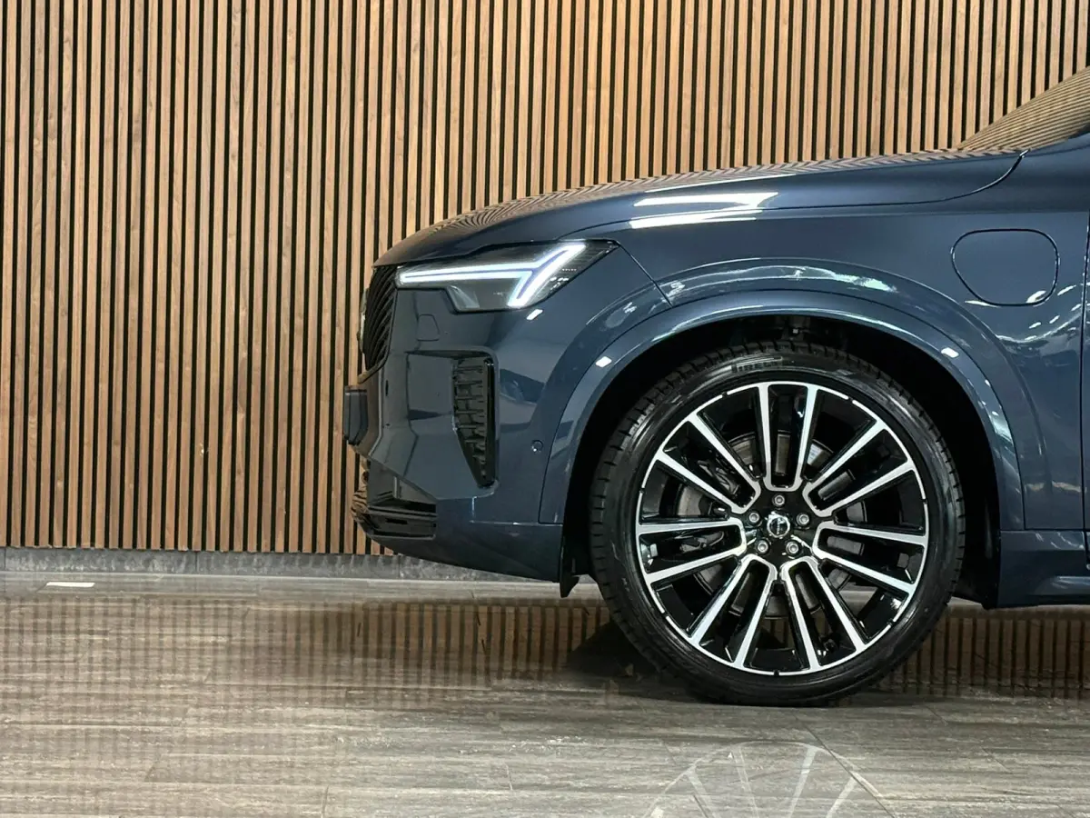 T8 AWD Recharge Ultra Executive Edit. | Full Option! | Bowers & Wilkins | Luchtvering | Stoelventilatie | Trekhaak | 360 Camera | Head-Up Display | Stoelmassage | 455pk | Adaptieve Cruise Co