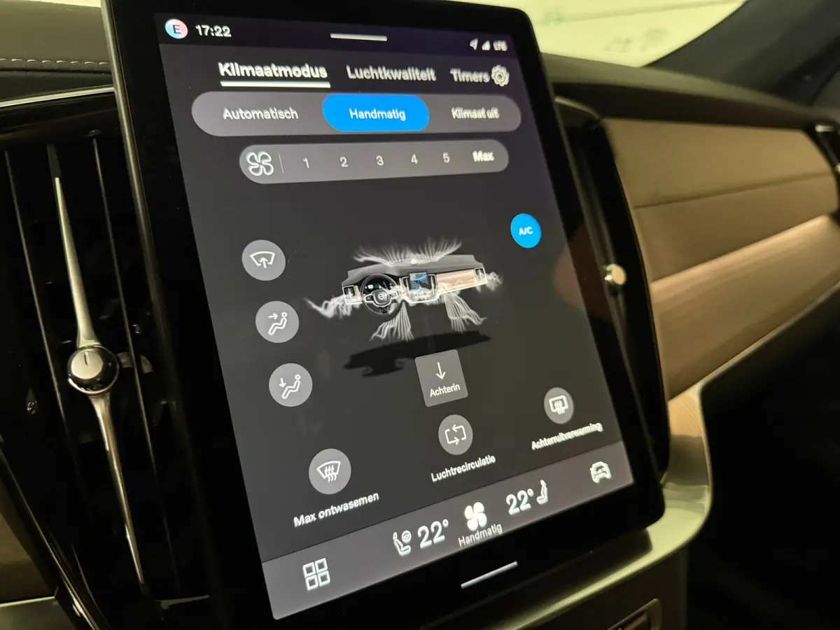 T8 AWD Recharge Ultra Executive Edit. | Full Option! | Bowers & Wilkins | Luchtvering | Stoelventilatie | Trekhaak | 360 Camera | Head-Up Display | Stoelmassage | 455pk | Adaptieve Cruise Co