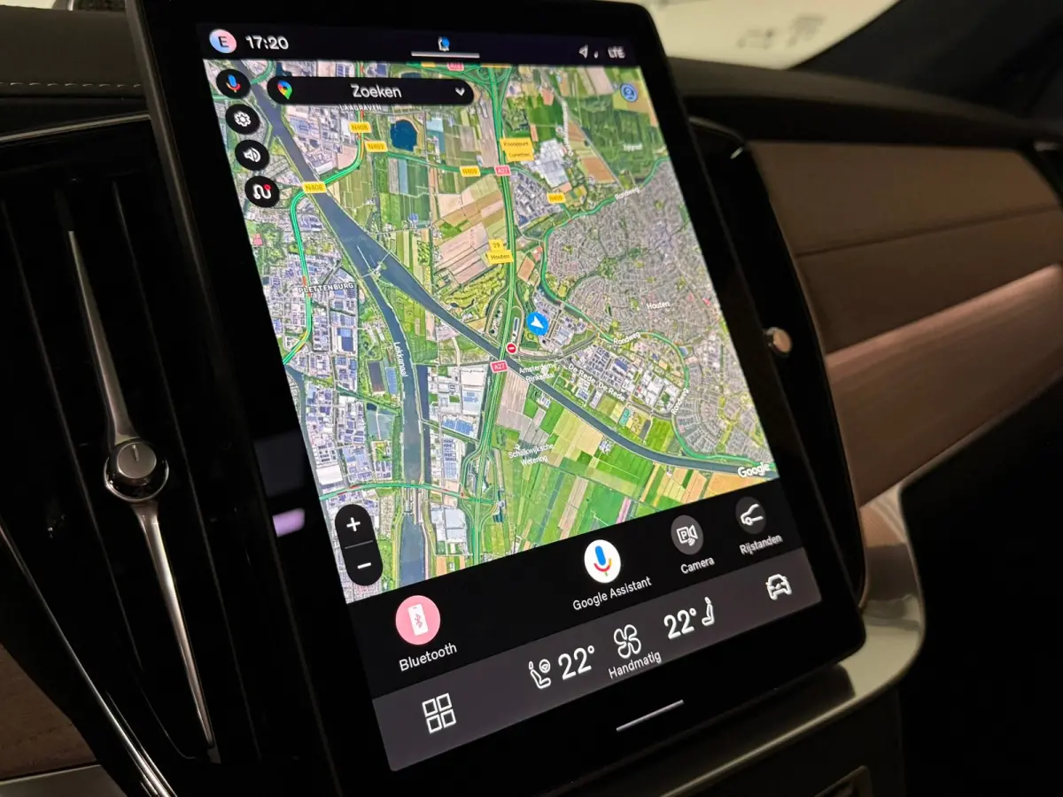 T8 AWD Recharge Ultra Executive Edit. | Full Option! | Bowers & Wilkins | Luchtvering | Stoelventilatie | Trekhaak | 360 Camera | Head-Up Display | Stoelmassage | 455pk | Adaptieve Cruise Co