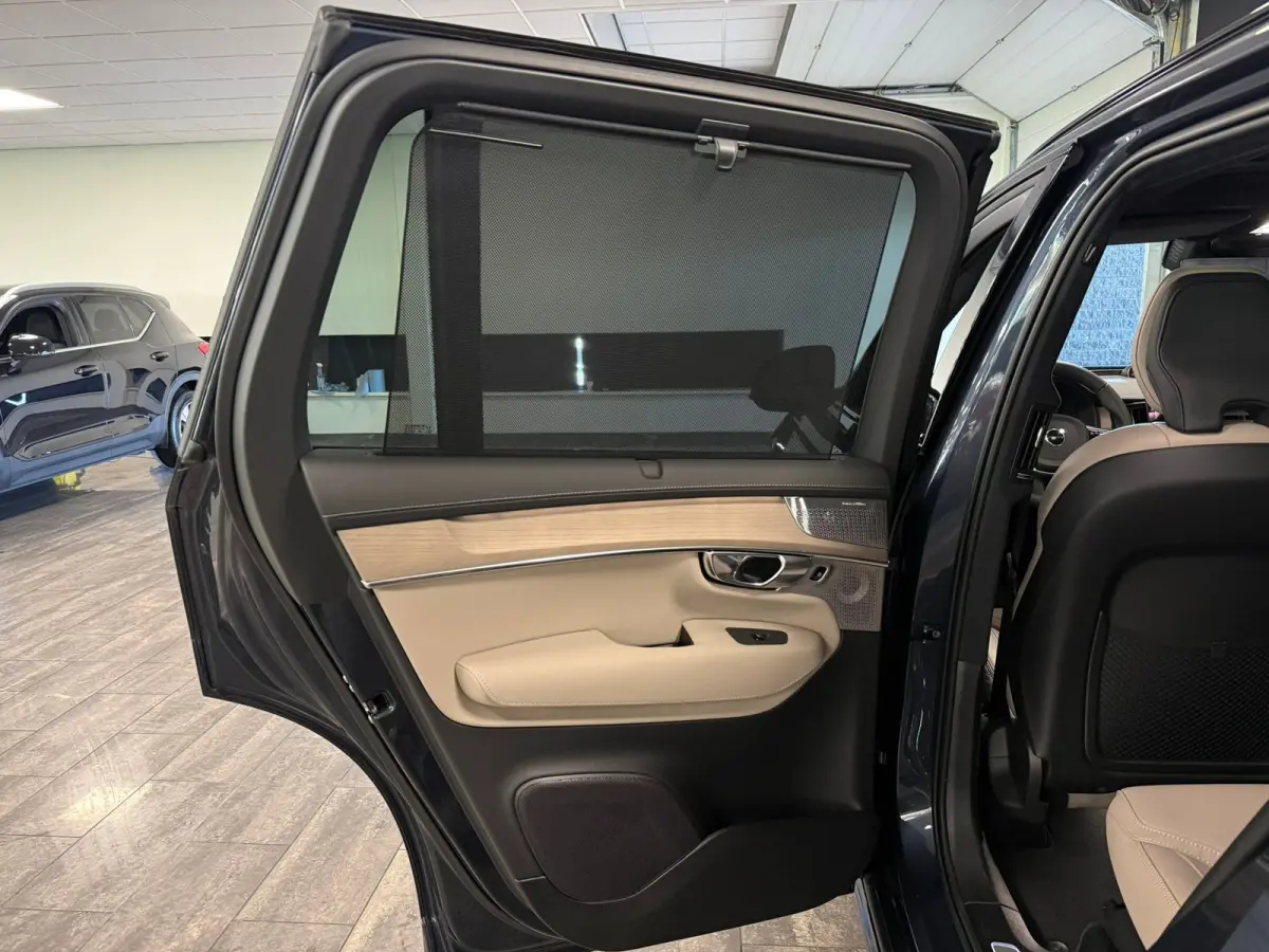 T8 AWD Recharge Ultra Executive Edit. | Full Option! | Bowers & Wilkins | Luchtvering | Stoelventilatie | Trekhaak | 360 Camera | Head-Up Display | Stoelmassage | 455pk | Adaptieve Cruise Co
