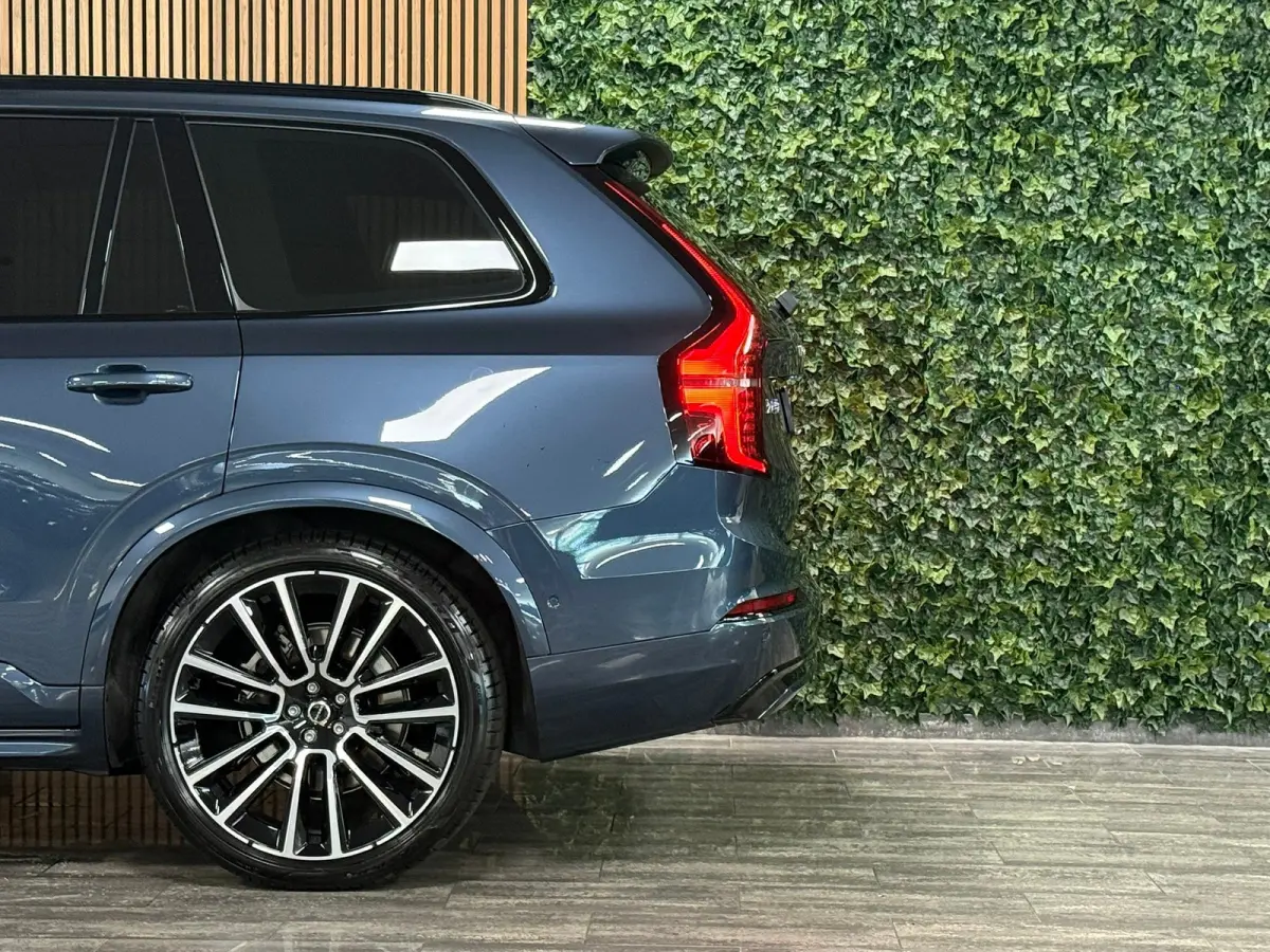 T8 AWD Recharge Ultra Executive Edit. | Full Option! | Bowers & Wilkins | Luchtvering | Stoelventilatie | Trekhaak | 360 Camera | Head-Up Display | Stoelmassage | 455pk | Adaptieve Cruise Co