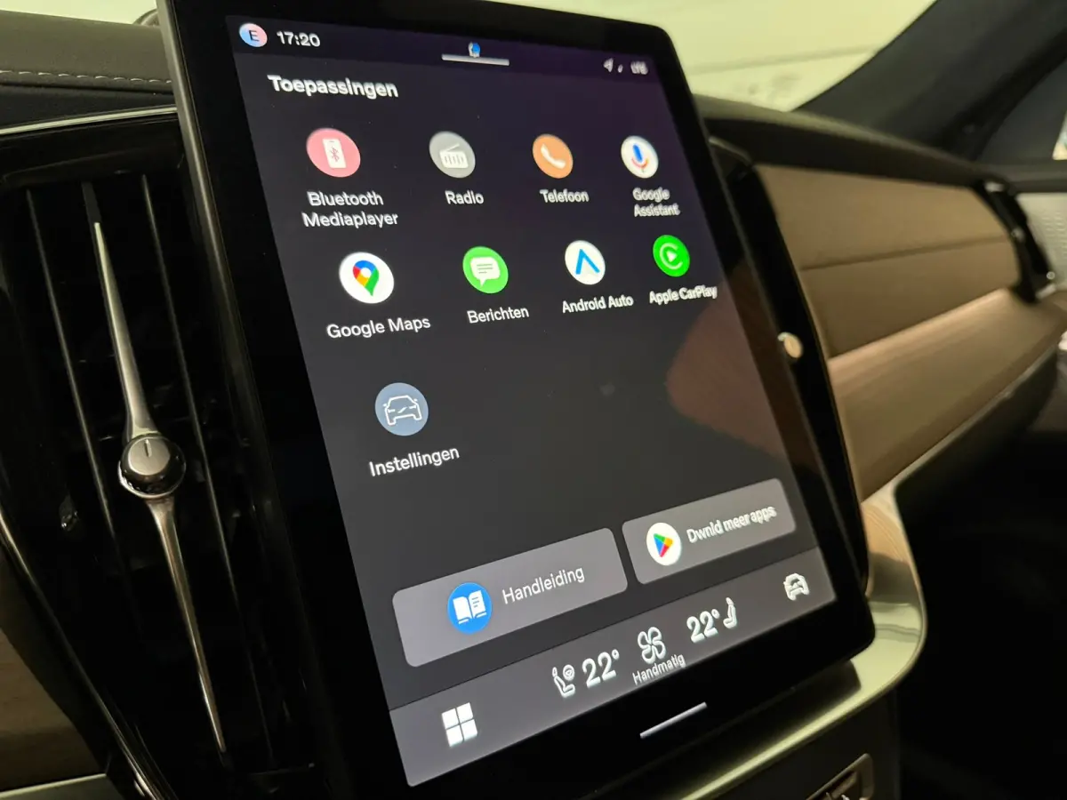T8 AWD Recharge Ultra Executive Edit. | Full Option! | Bowers & Wilkins | Luchtvering | Stoelventilatie | Trekhaak | 360 Camera | Head-Up Display | Stoelmassage | 455pk | Adaptieve Cruise Co