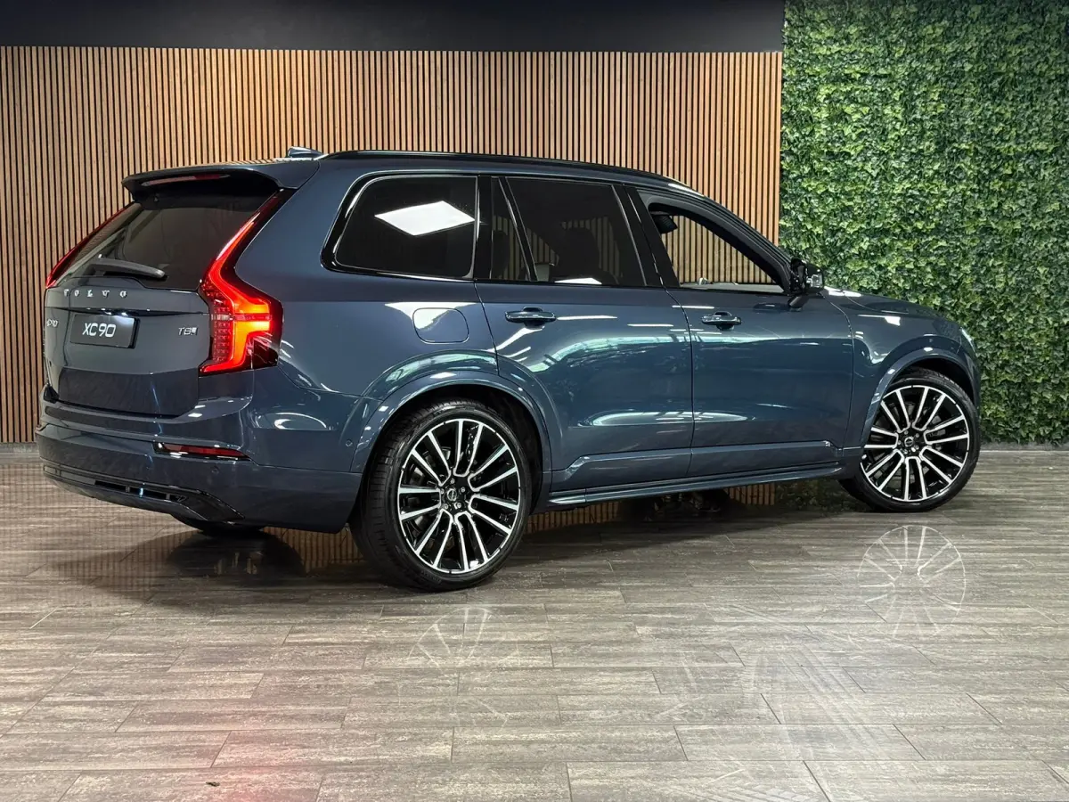 T8 AWD Recharge Ultra Executive Edit. | Full Option! | Bowers & Wilkins | Luchtvering | Stoelventilatie | Trekhaak | 360 Camera | Head-Up Display | Stoelmassage | 455pk | Adaptieve Cruise Co