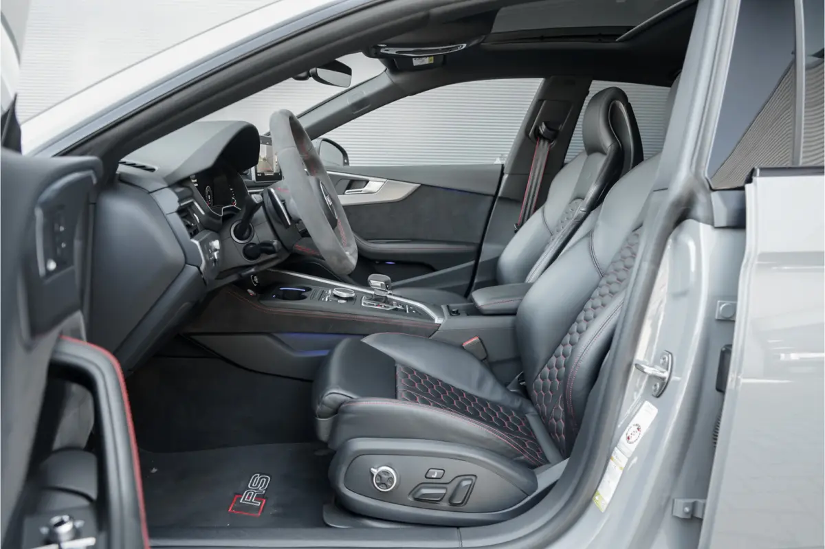RS5 2.9 TFSI Quattro Pano Nardo RS Stoelen HUD ACC Black Optiek Sportuitlaat
