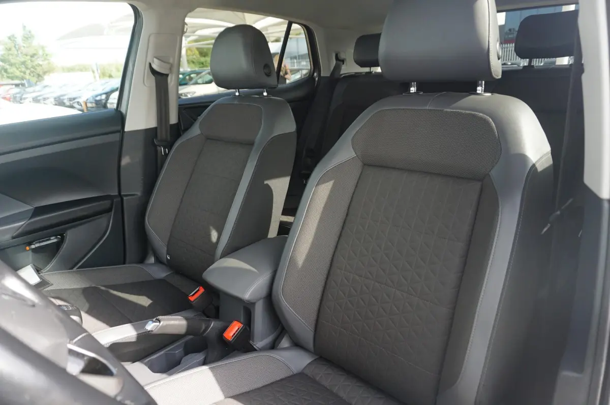 1.0 TSI 110pk Style | Navigatie | Achteruitrijcamera | Stoelverwarming |