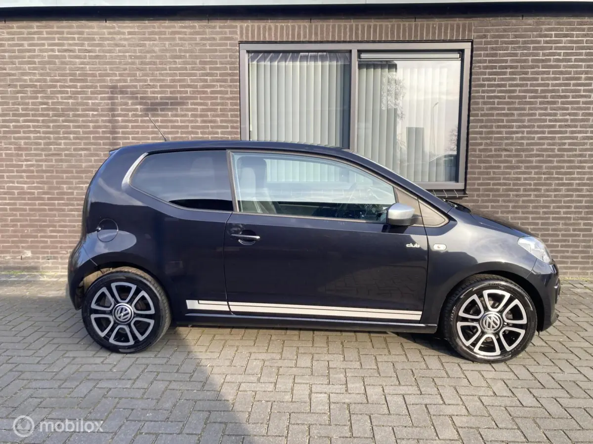 Up! 1.0 BMT Club up! Cruise|A/C|Navi|stelverw