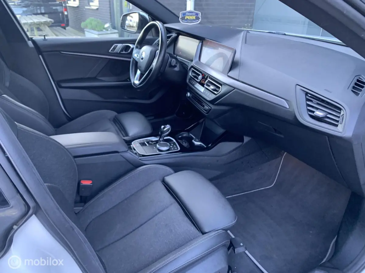 218i Executive Edition|Automaat|2021