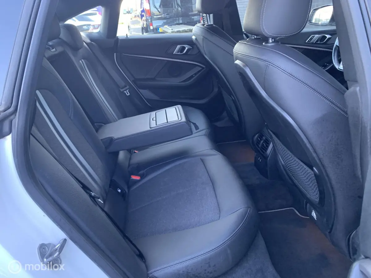 218i Executive Edition|Automaat|2021