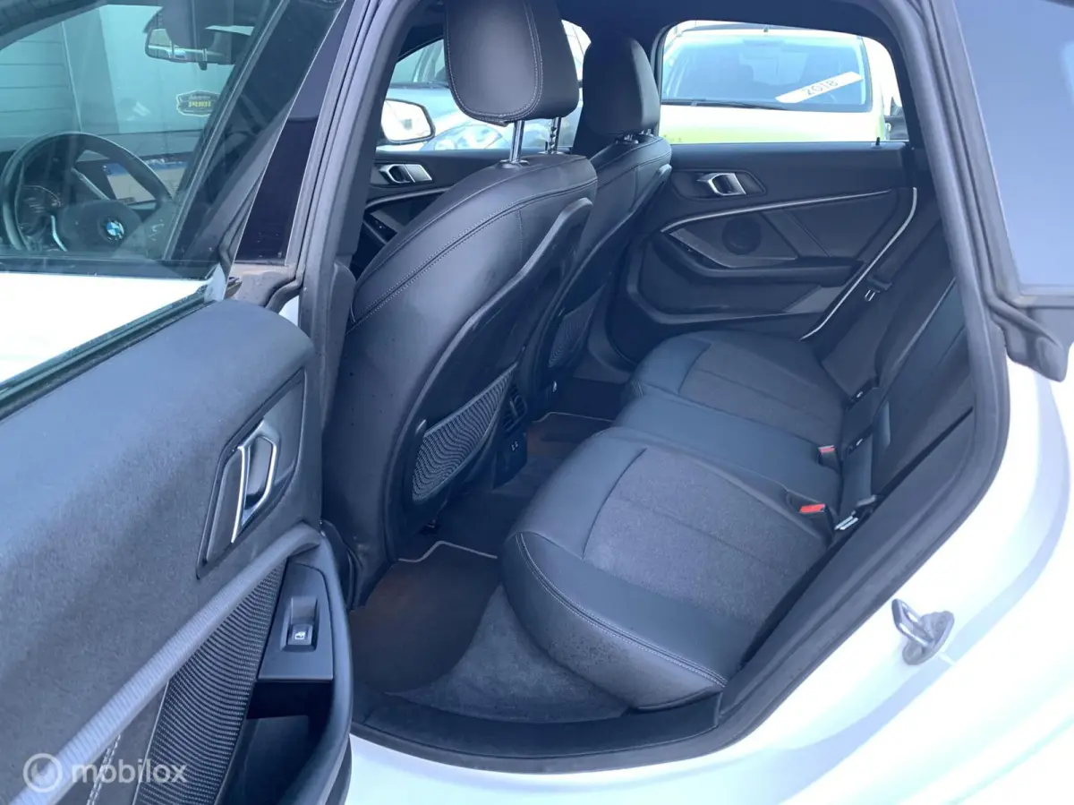 218i Executive Edition|Automaat|2021