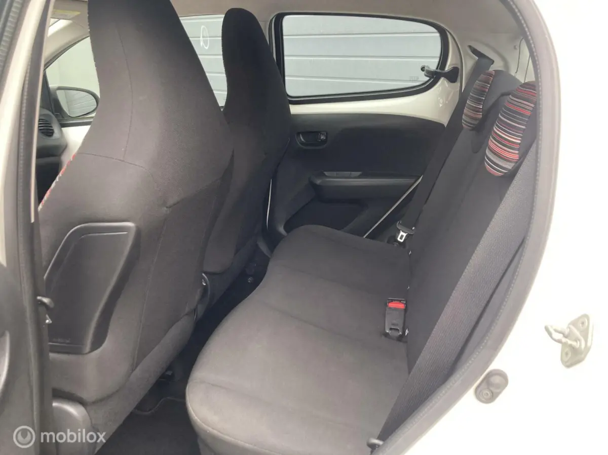 1.0 VTi Feel A/C |Bluetooth| Isofix|