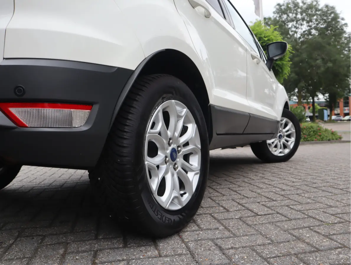 1.0 EcoBoost Titanium Navi / Stoelverw / Keyless / Pdc / Volledig jaar Apk / Volledig onderhouden