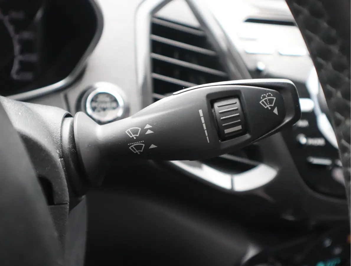 1.0 EcoBoost Titanium Navi / Stoelverw / Keyless / Pdc / Volledig jaar Apk / Volledig onderhouden