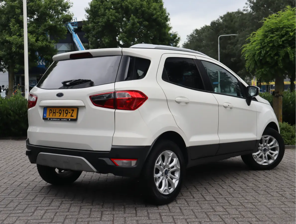 1.0 EcoBoost Titanium Navi / Stoelverw / Keyless / Pdc / Volledig jaar Apk / Volledig onderhouden