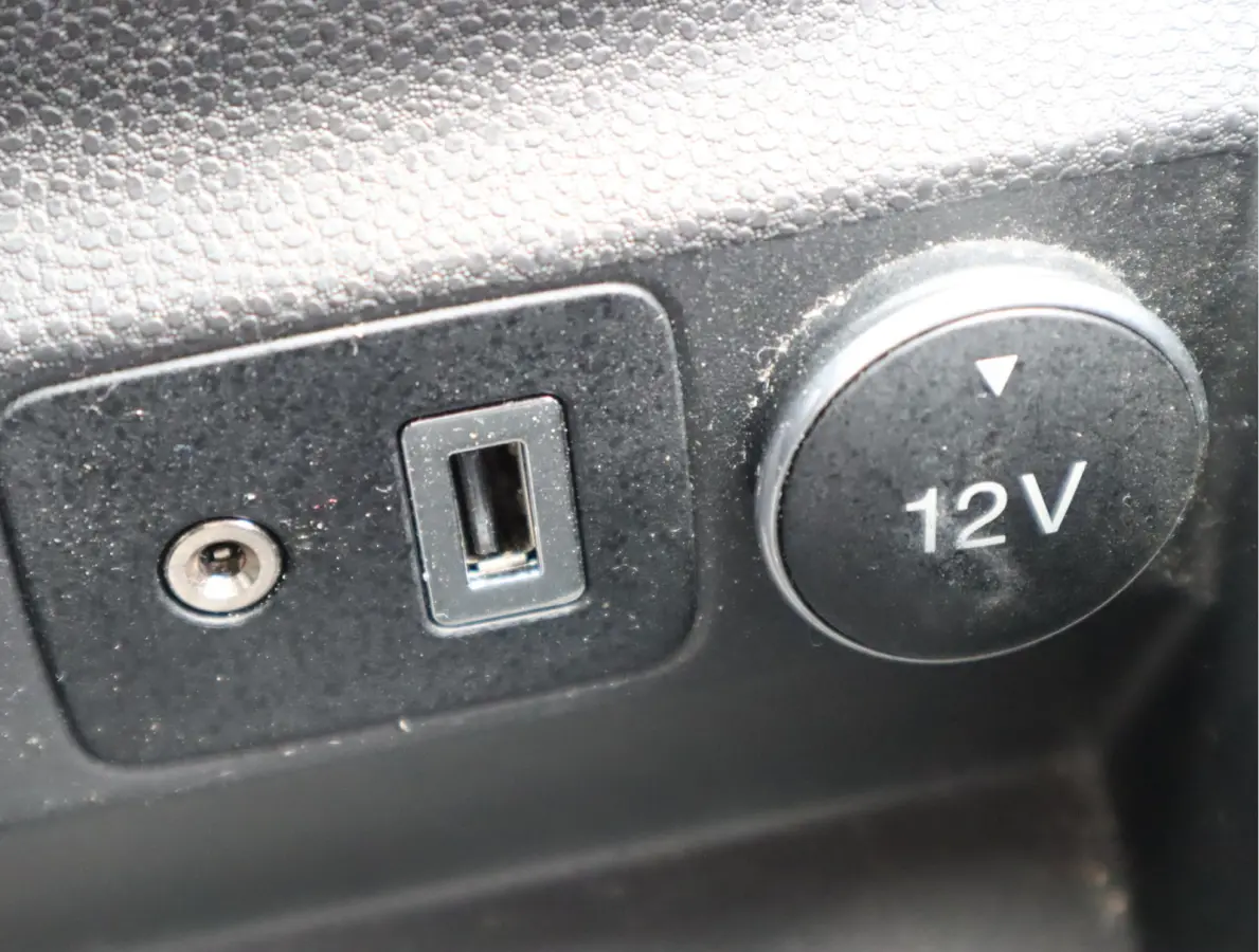 1.0 EcoBoost Titanium Navi / Stoelverw / Keyless / Pdc / Volledig jaar Apk / Volledig onderhouden