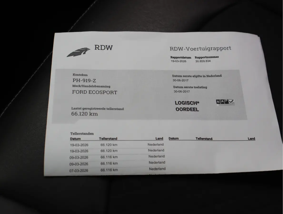 1.0 EcoBoost Titanium Navi / Stoelverw / Keyless / Pdc / Volledig jaar Apk / Volledig onderhouden