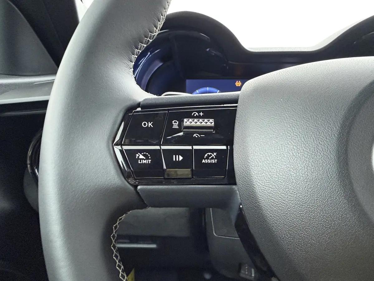 1.2 Turbo Hybrid Ibrida Sport Speciale | Achterbank in delen neerklapbaar | Achteruitrijcamera | Airco (automatisch)