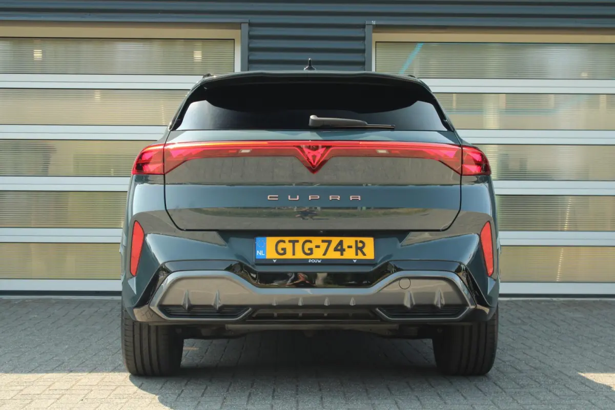 1.5 TSI e-Hybrid 272pk VZ Performance | SoH 99,6% | 360 Camera | Trekhaak | Stoel/Stuurverwarming