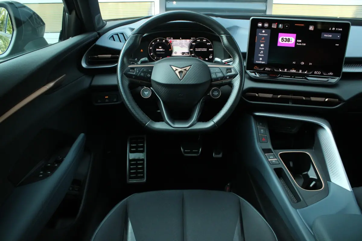 1.5 TSI e-Hybrid 272pk VZ Performance | SoH 99,6% | 360 Camera | Trekhaak | Stoel/Stuurverwarming