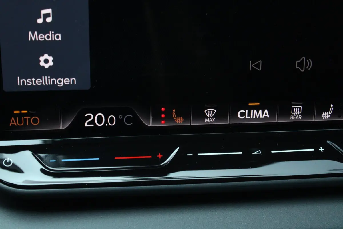 1.5 TSI e-Hybrid 272pk VZ Performance | SoH 99,6% | 360 Camera | Trekhaak | Stoel/Stuurverwarming