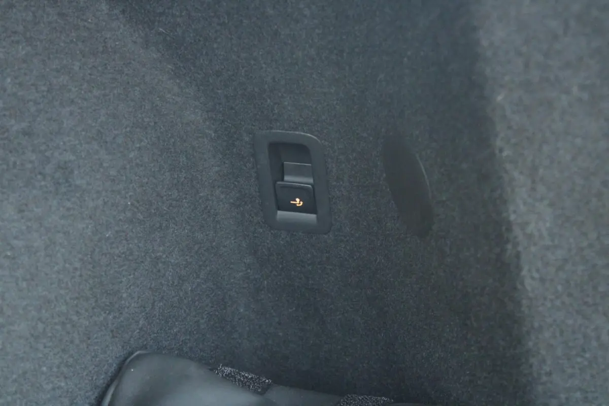1.5 TSI e-Hybrid 272pk VZ Performance | SoH 99,6% | 360 Camera | Trekhaak | Stoel/Stuurverwarming