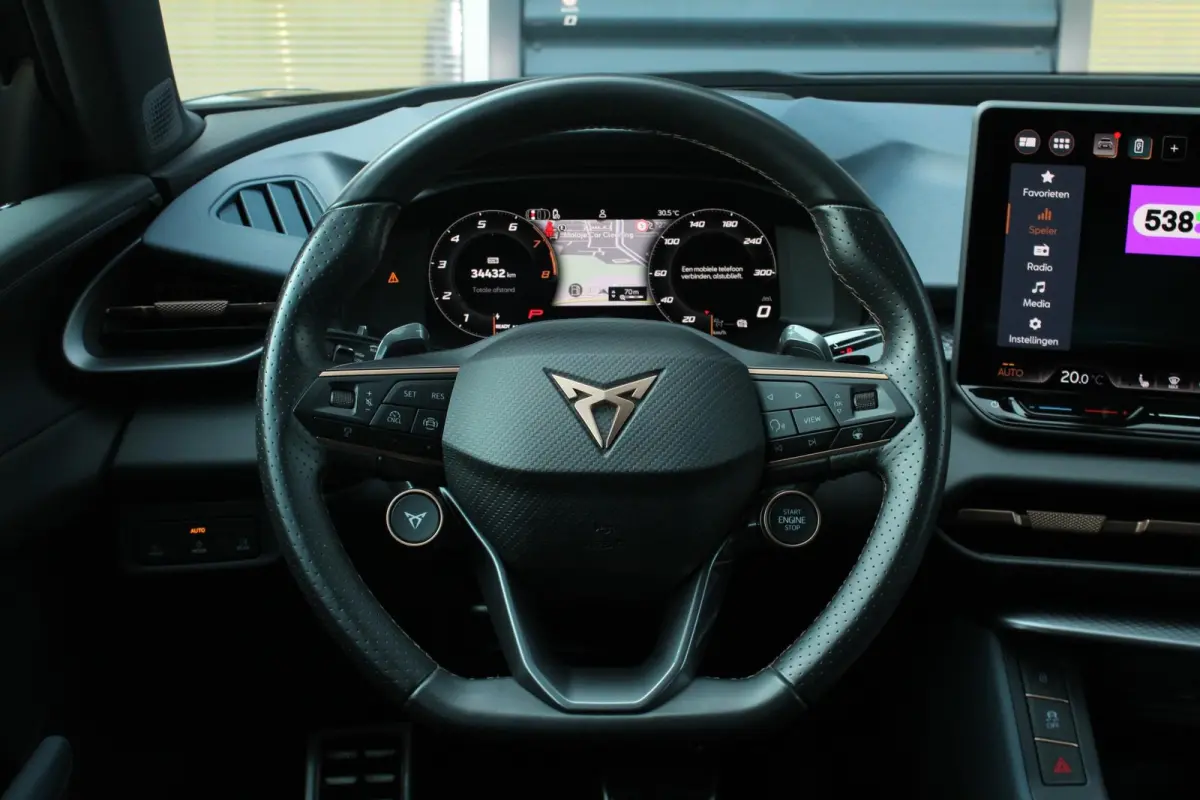 1.5 TSI e-Hybrid 272pk VZ Performance | SoH 99,6% | 360 Camera | Trekhaak | Stoel/Stuurverwarming
