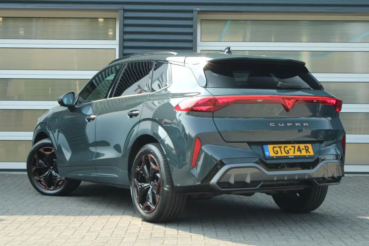 1.5 TSI e-Hybrid 272pk VZ Performance | SoH 99,6% | 360 Camera | Trekhaak | Stoel/Stuurverwarming