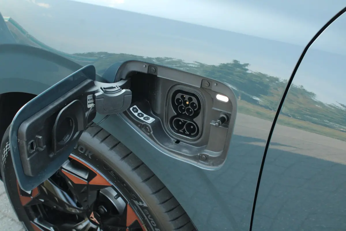 1.5 TSI e-Hybrid 272pk VZ Performance | SoH 99,6% | 360 Camera | Trekhaak | Stoel/Stuurverwarming