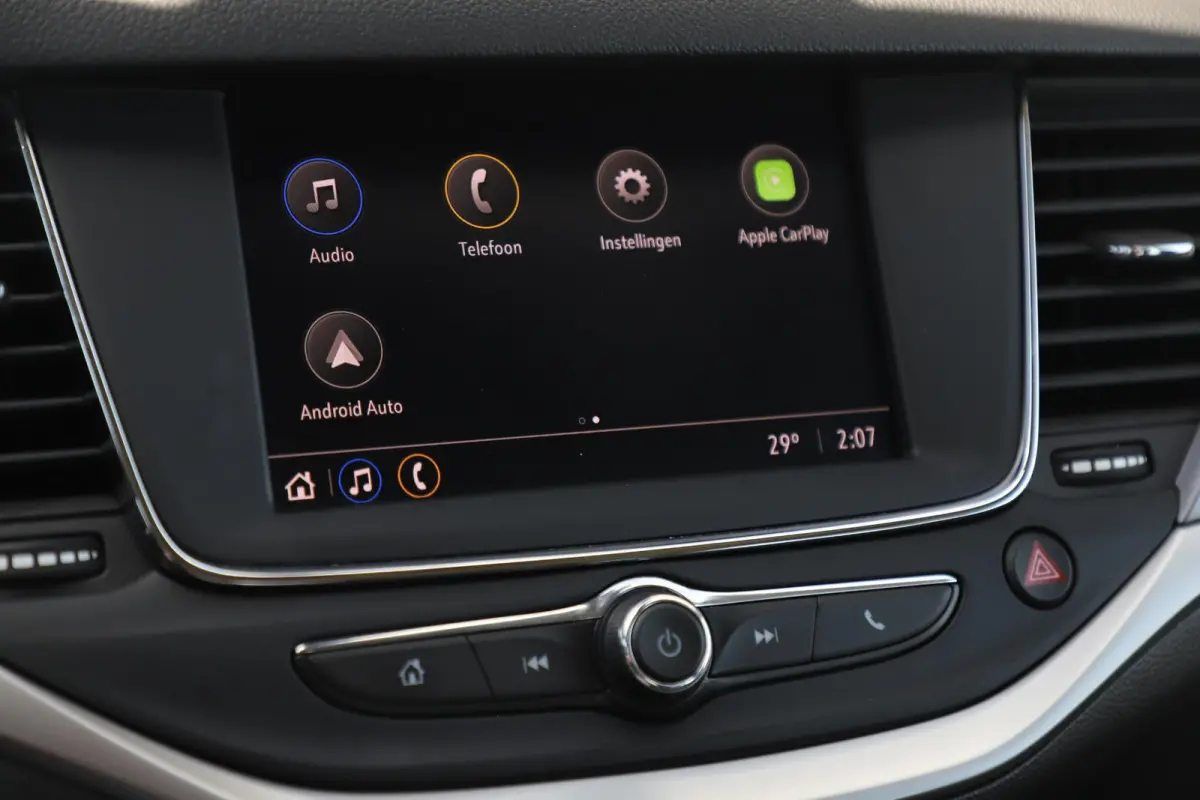 1.2 Edition 110PK Trekhaak Navigatie Carplay Android LMV Airco Cruise Control