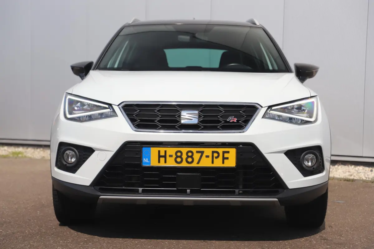 1.0 TSI FR Business Intense Trekhaak Virtual Cockpit Keyless Navigatie Achteruitrijcamera Adaptive Cruise 18 inch LMV