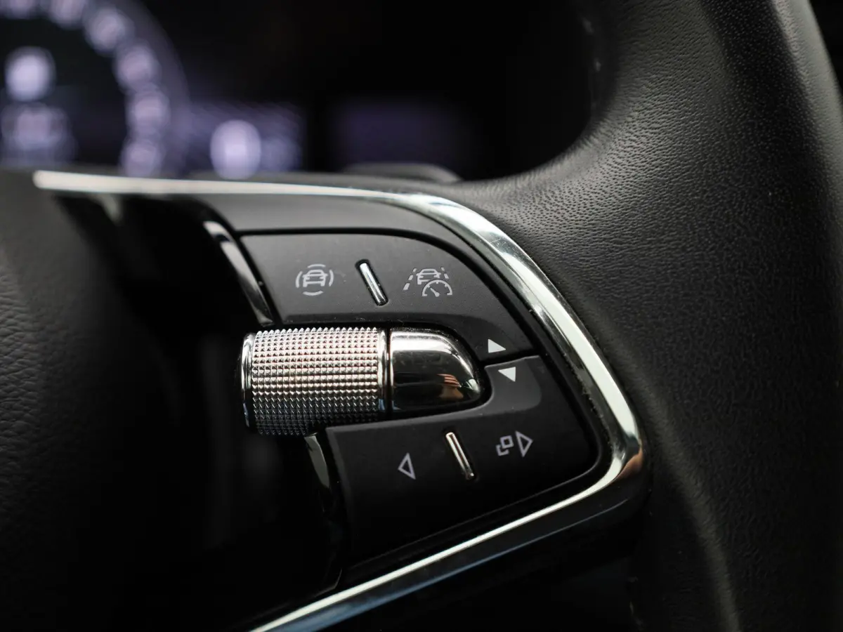 1.5 TSI Business Edition | Automaat | Navigatie | Apple Carplay / Android Auto | DAB | Camera | Half Leder | Cruise Control | Lichtmetalen Velgen |