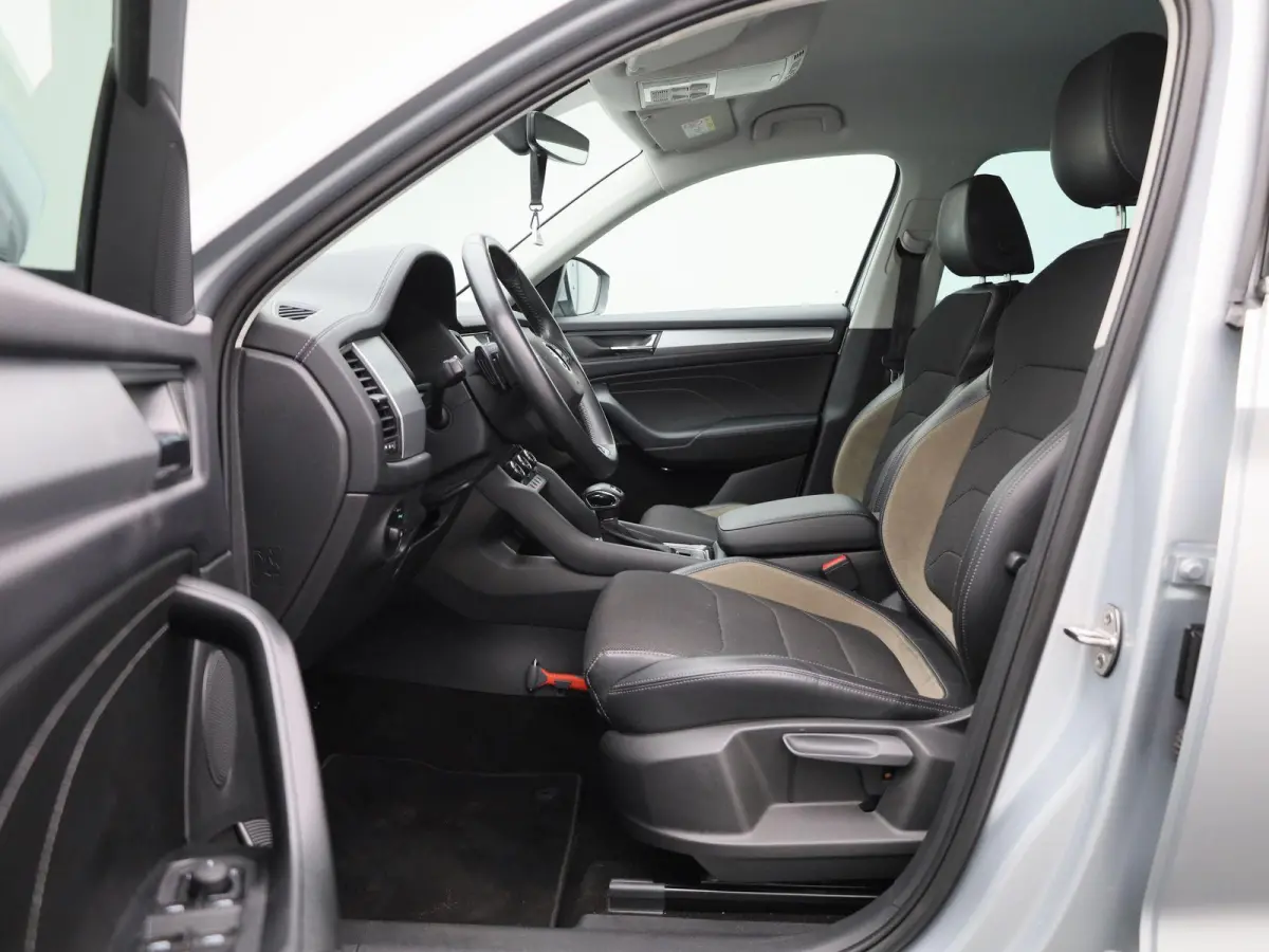 1.5 TSI Business Edition | Automaat | Navigatie | Apple Carplay / Android Auto | DAB | Camera | Half Leder | Cruise Control | Lichtmetalen Velgen |