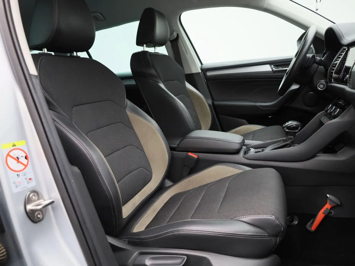 1.5 TSI Business Edition | Automaat | Navigatie | Apple Carplay / Android Auto | DAB | Camera | Half Leder | Cruise Control | Lichtmetalen Velgen |
