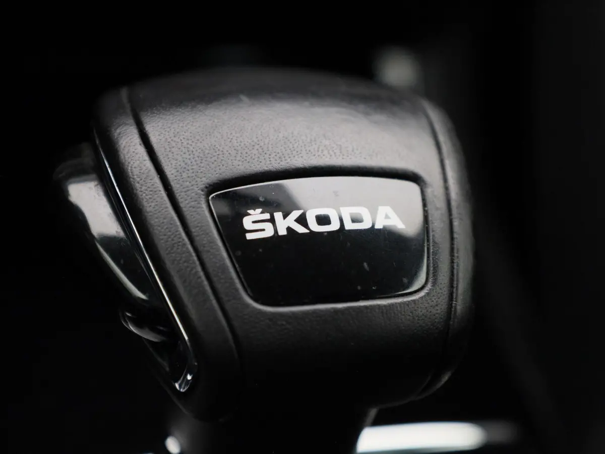1.5 TSI Business Edition | Automaat | Navigatie | Apple Carplay / Android Auto | DAB | Camera | Half Leder | Cruise Control | Lichtmetalen Velgen |