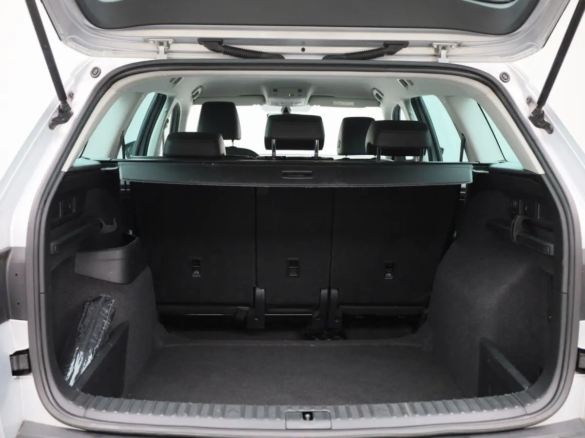 1.5 TSI Business Edition | Automaat | Navigatie | Apple Carplay / Android Auto | DAB | Camera | Half Leder | Cruise Control | Lichtmetalen Velgen |