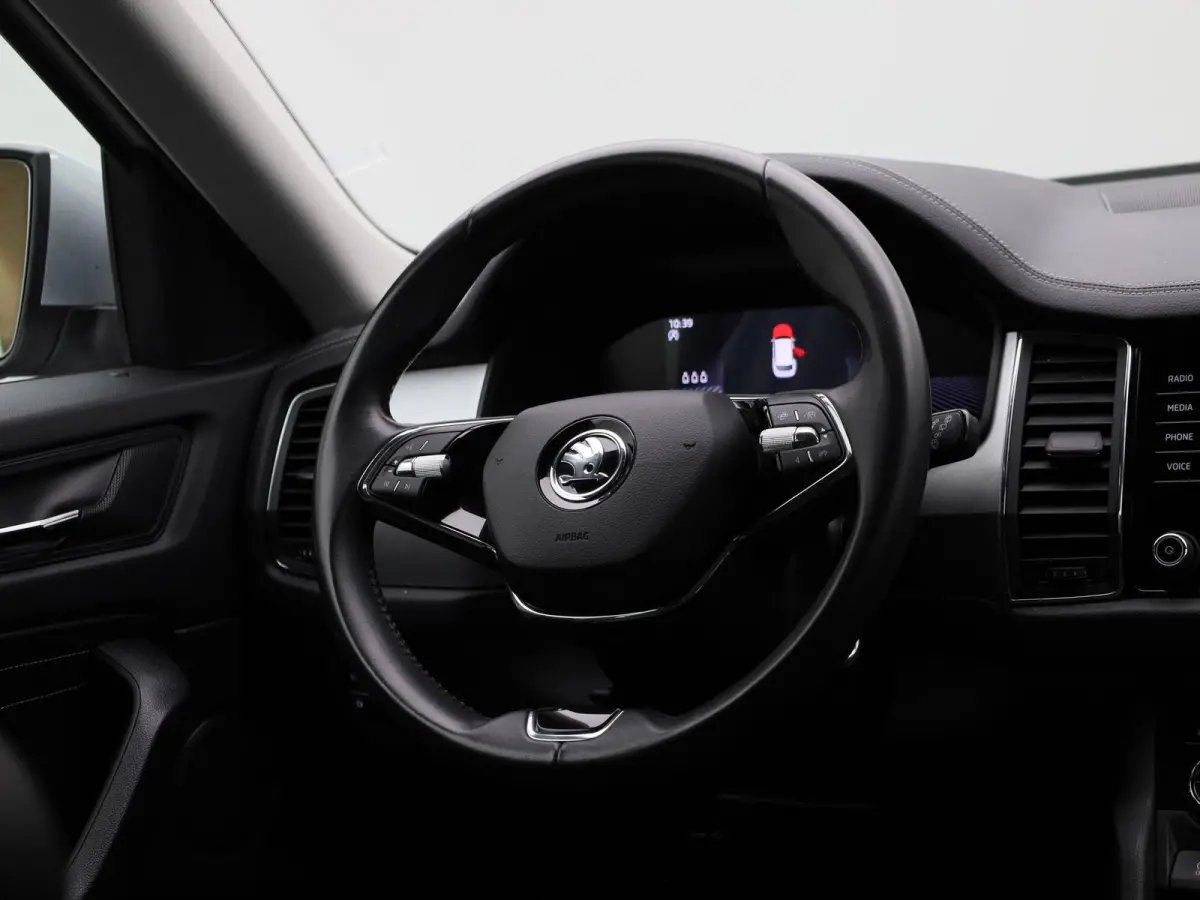 1.5 TSI Business Edition | Automaat | Navigatie | Apple Carplay / Android Auto | DAB | Camera | Half Leder | Cruise Control | Lichtmetalen Velgen |