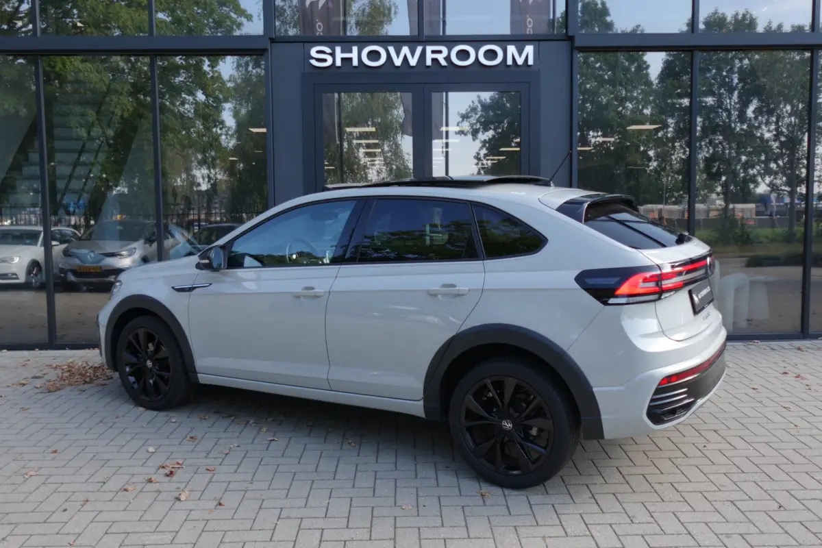 1.5 TSI R-Line PANO KEYLESS CAM