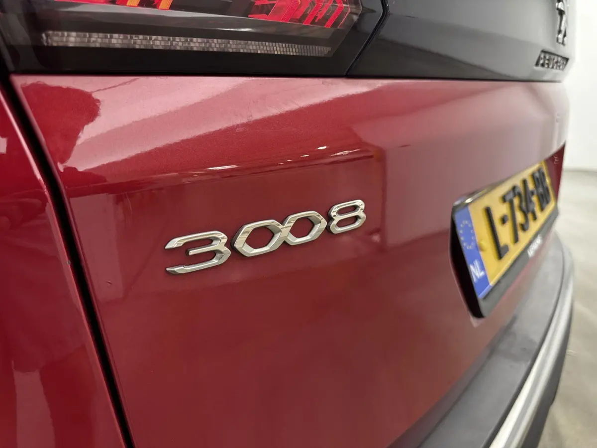 SUV 225pk Plug-In HYbrid GT | Nachtzicht-Assistent | Schuif/Kanteldak | Masssage Voorstoelen | Stoelverwarming | Carplay | Cruise Control Adaptief