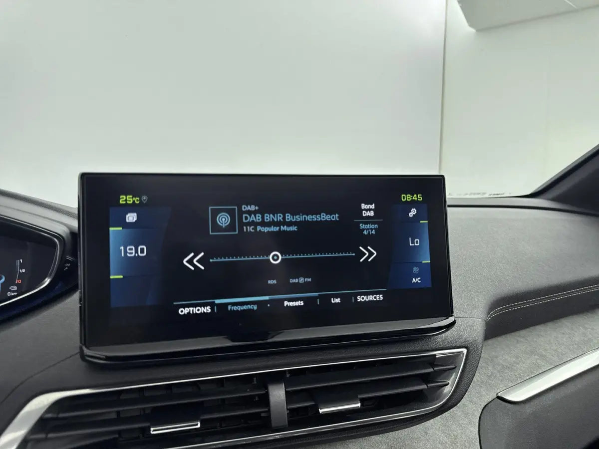 SUV 225pk Plug-In HYbrid GT | Nachtzicht-Assistent | Schuif/Kanteldak | Masssage Voorstoelen | Stoelverwarming | Carplay | Cruise Control Adaptief