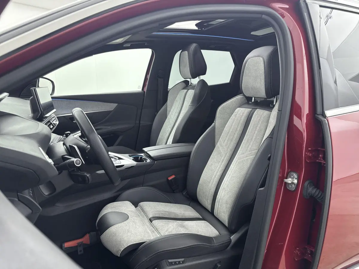 SUV 225pk Plug-In HYbrid GT | Nachtzicht-Assistent | Schuif/Kanteldak | Masssage Voorstoelen | Stoelverwarming | Carplay | Cruise Control Adaptief