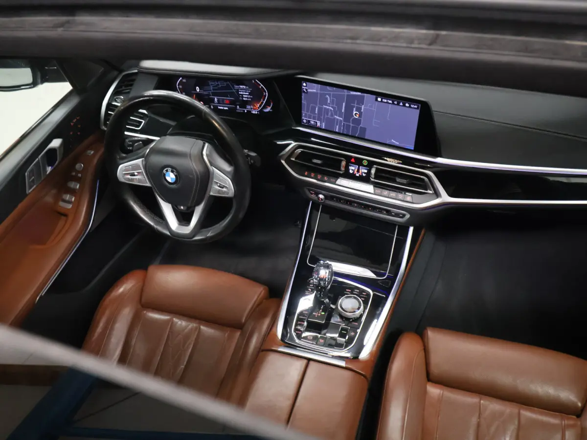 xDrive40i High Executive [SCHUIFKANTELDAK, 7-PERSOONS, BMW LASERLICHT, HEAD-UP, APPLE CARPLAY, SOFTCLOSE, ANDROID, LUCHTVERING, MASSAGESTOELEN, MEMORY SEATS, STOELVERWARMING V+A, VOL LEDER, 