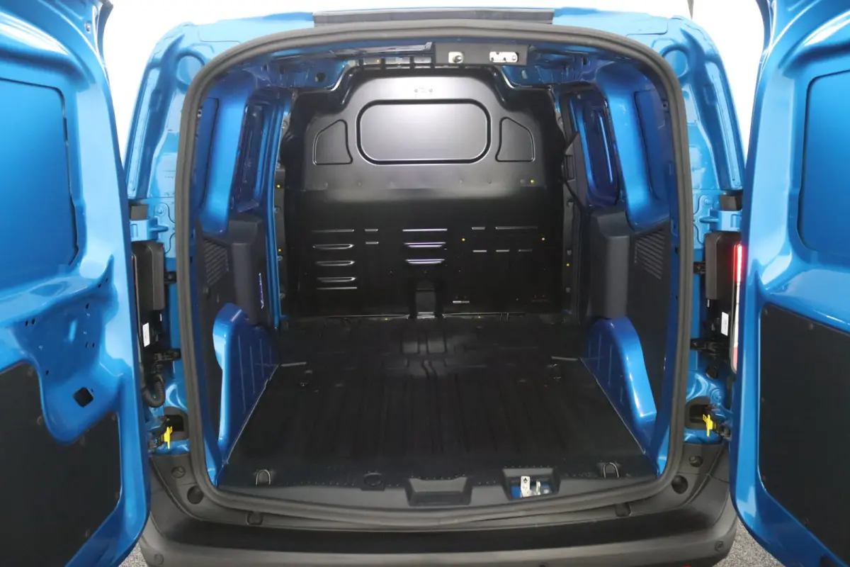 Limited 44 kWh | Camera | Adaptive Cruise | BLIS | Lichtmetalen Velgen | Stoelverwarming | CarPlay/Android Auto | Navigatie